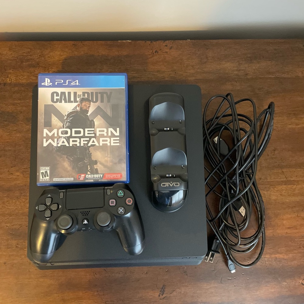 PS4 Slim